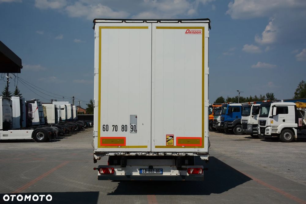 Renault T 480 / 2017r / Tandem / Przejazdowy / Niski przebieg / Skrętna oś / Klima postojowa / FRUEHAUF - 11