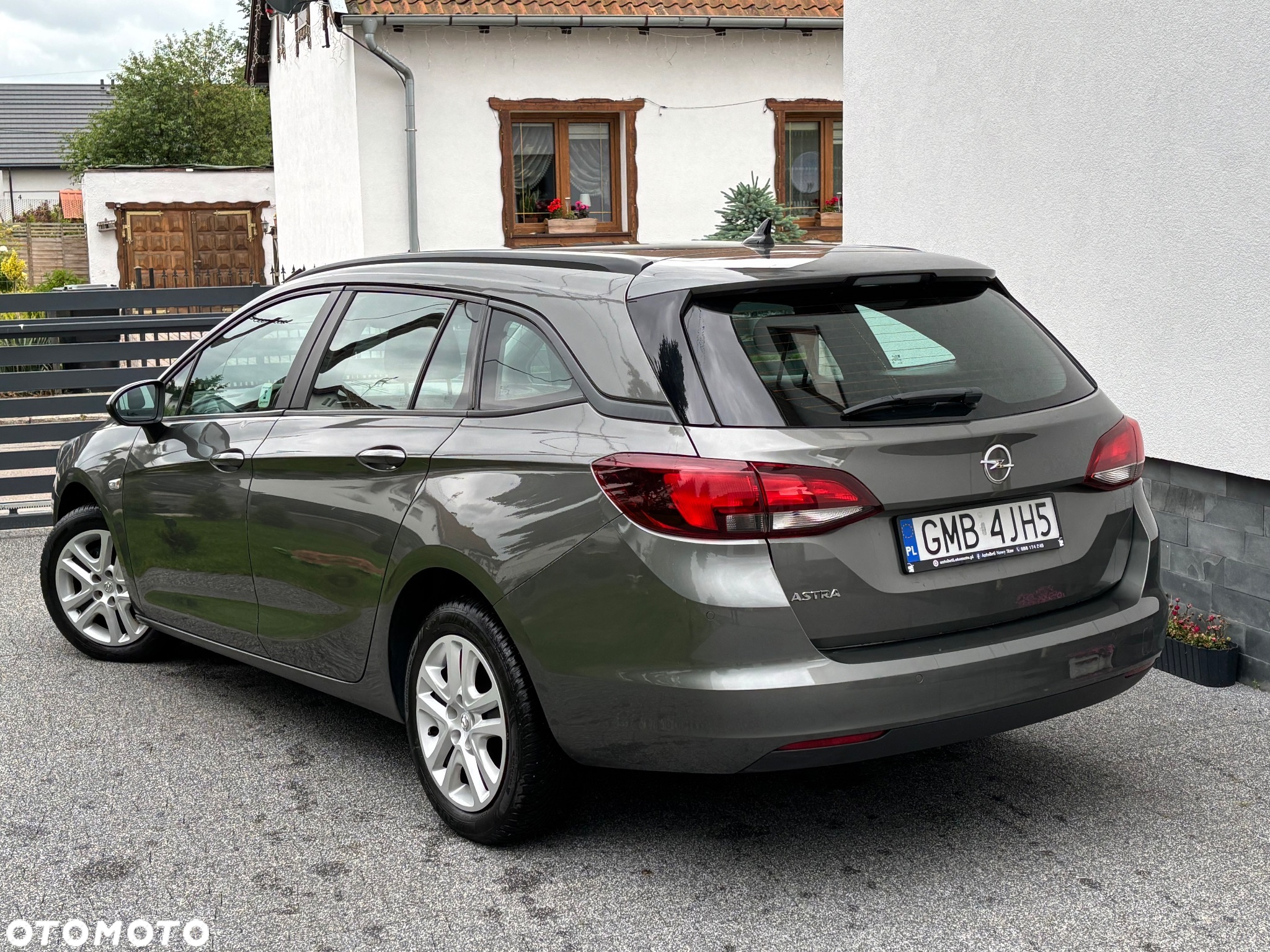 Opel Astra 1.4 Turbo Start/Stop Automatik Sports Tourer Edition - 4