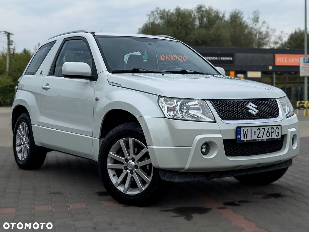 Suzuki Grand Vitara 1.6 De luxe - 1