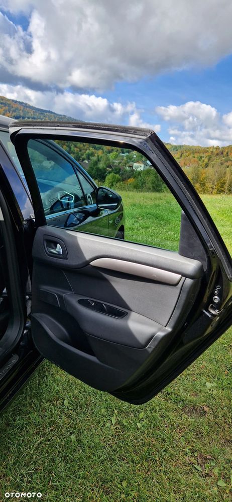Citroën C4 1.6 HDi Exclusive - 35