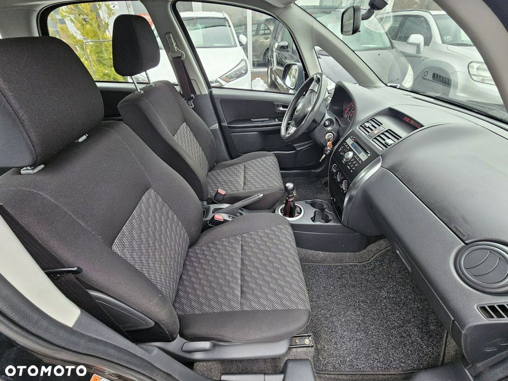 Suzuki SX4 1.6 GS / Premium - 29