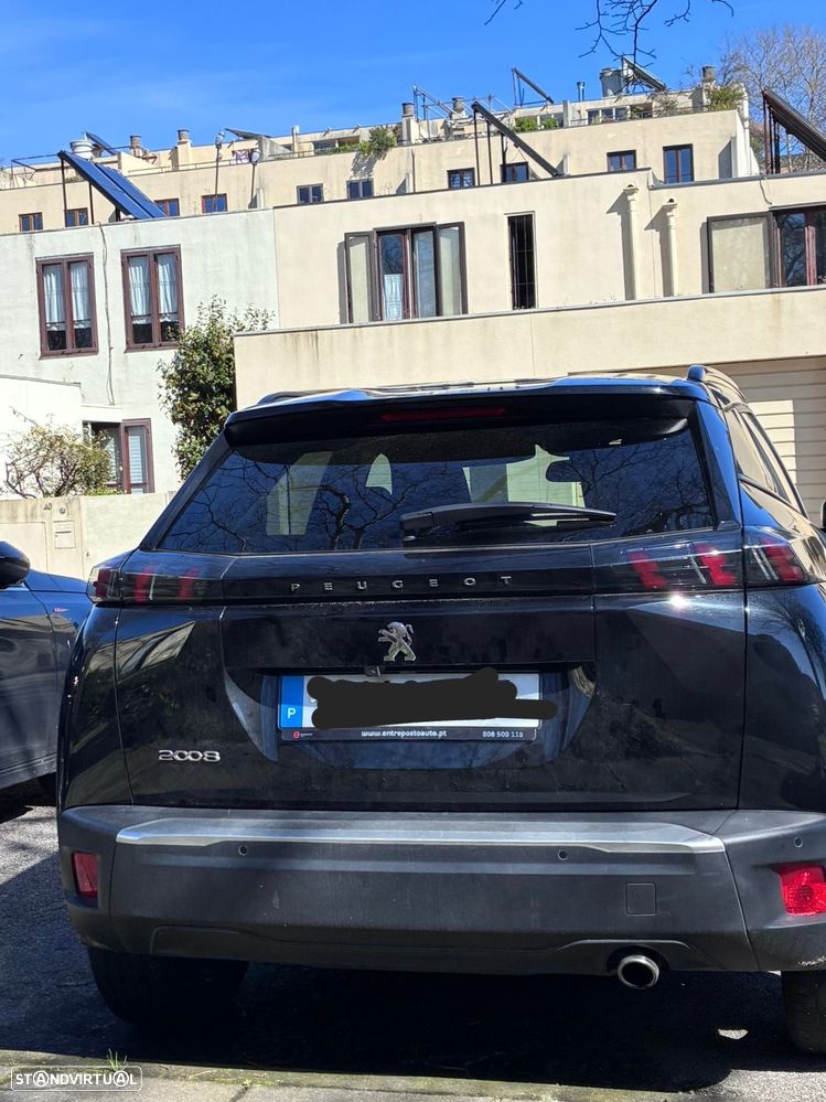 Peugeot 2008 1.5 BlueHDi Allure Pack EAT8 - 4