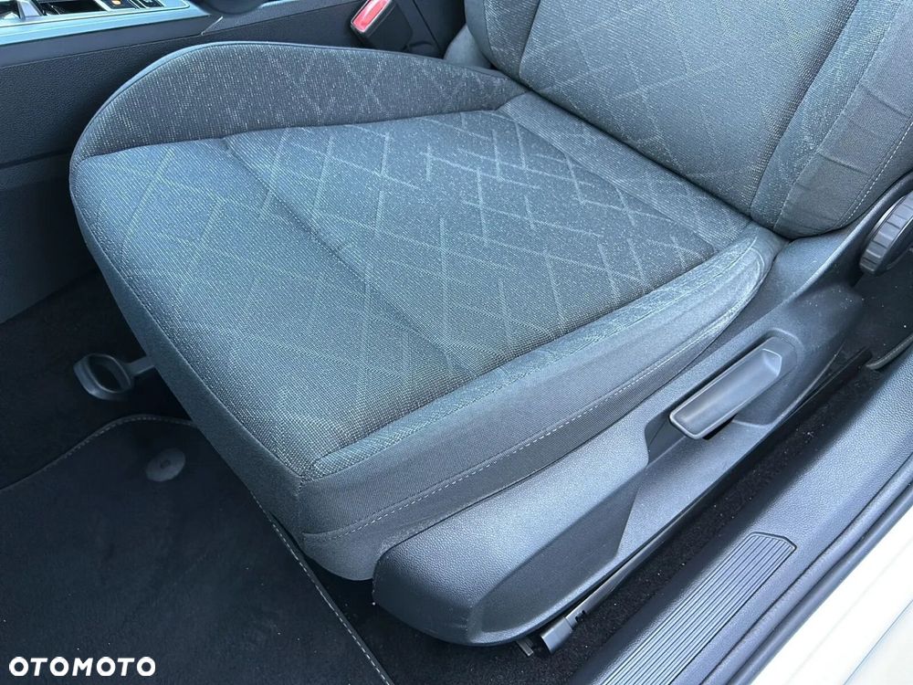 Volkswagen Golf Variant 1.5 eTSI EVO Life DSG - 20