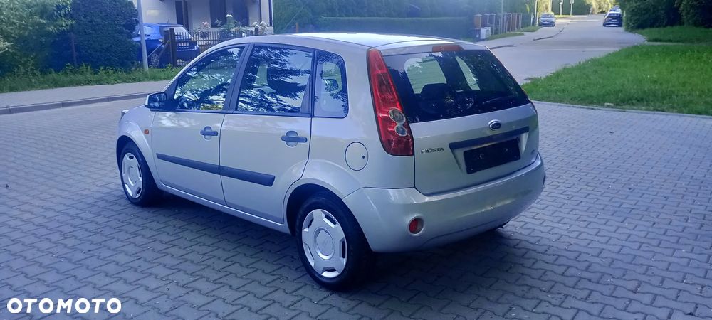 Ford Fiesta - 4