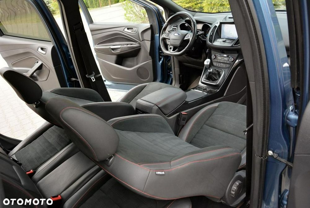 Ford Kuga 2.0 TDCi 4x4 ST-Line - 20