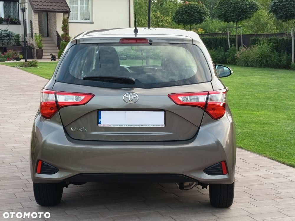 Toyota Yaris - 2