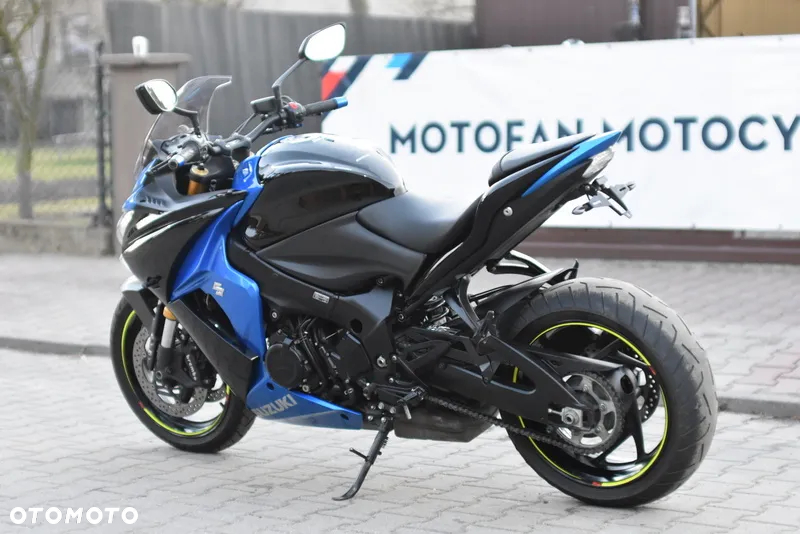 Suzuki GSX 1000 - 21