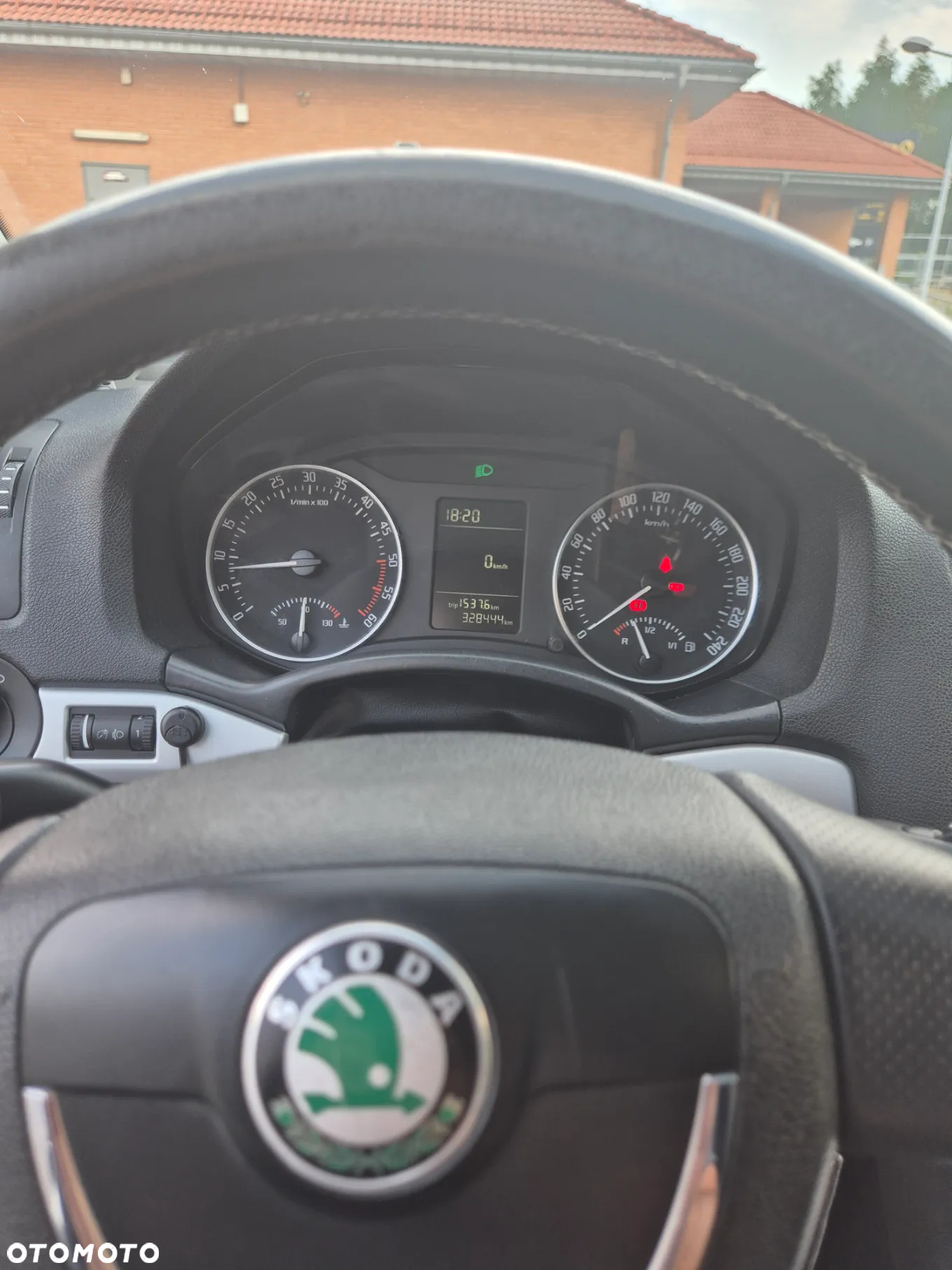 Skoda Octavia 2.0 TDI DPF Ambition - 8