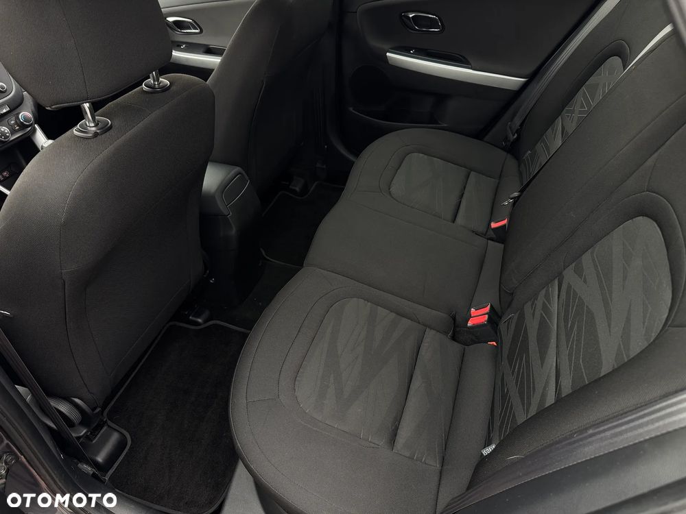 Kia Ceed - 10