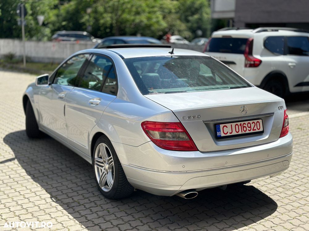 Mercedes-Benz C 220 CDI DPF Automatik BlueEFFICIENCY Avantgarde - 5