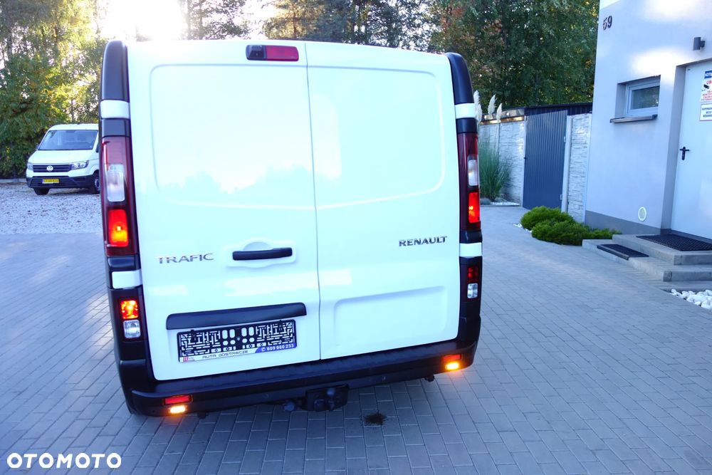 Renault Trafic Automat 2.0 Dci 145 KM Long Klima Webasto Kamera - 24
