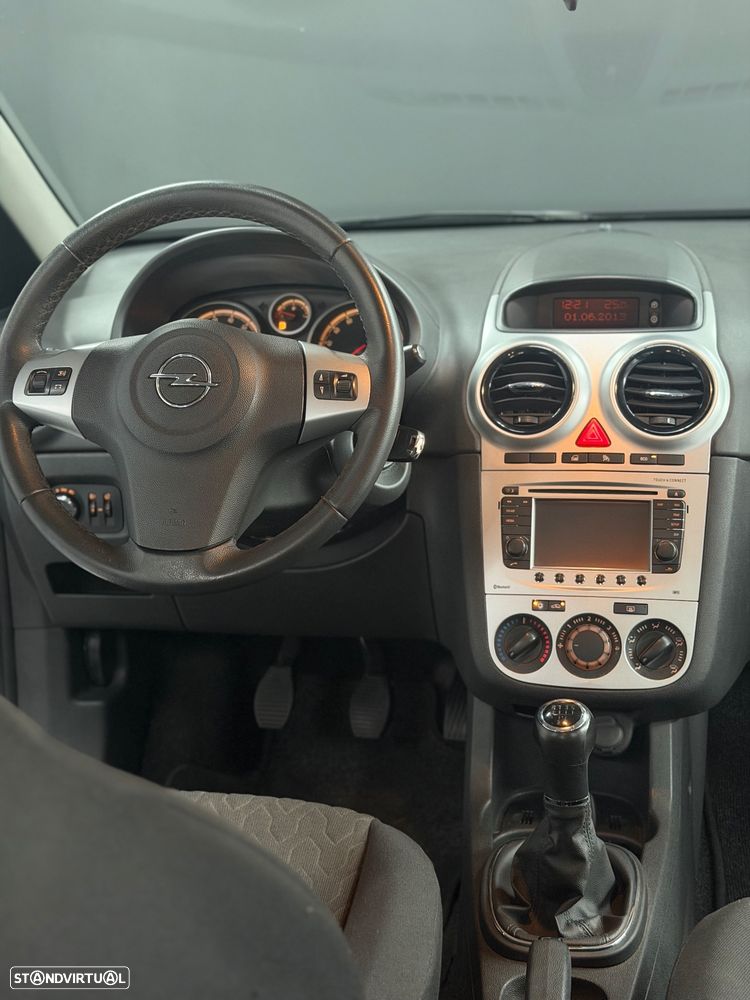 Opel Corsa 1.2 Cosmo - 15