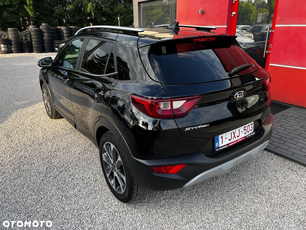 Kia Stonic 1.4 L - 4