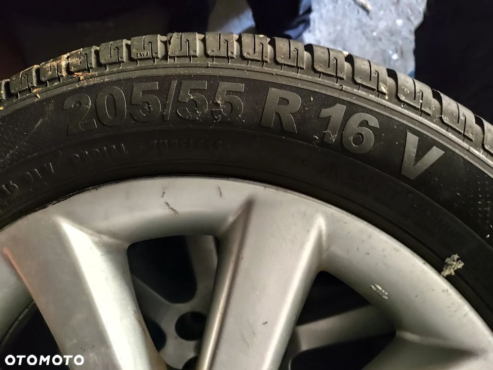 Koła lato Toyota 5x100 205/55/16 - 8