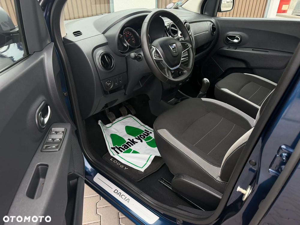 Dacia Lodgy TCe 115 Stepway - 27