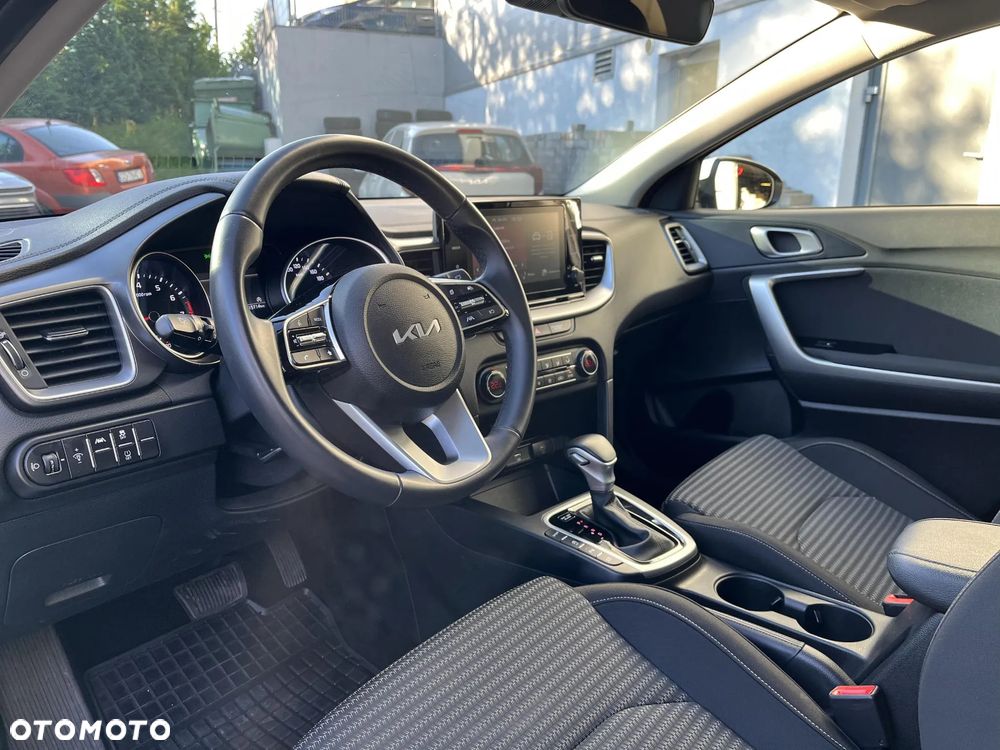 Kia Ceed 1.5 T-GDI M DCT - 9