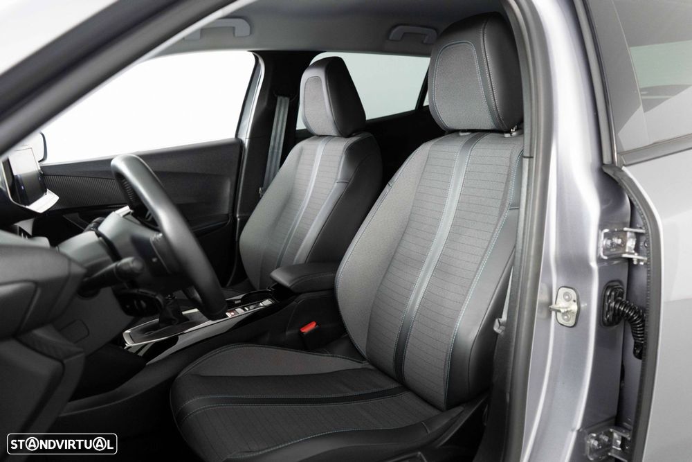 Peugeot 2008 - 8