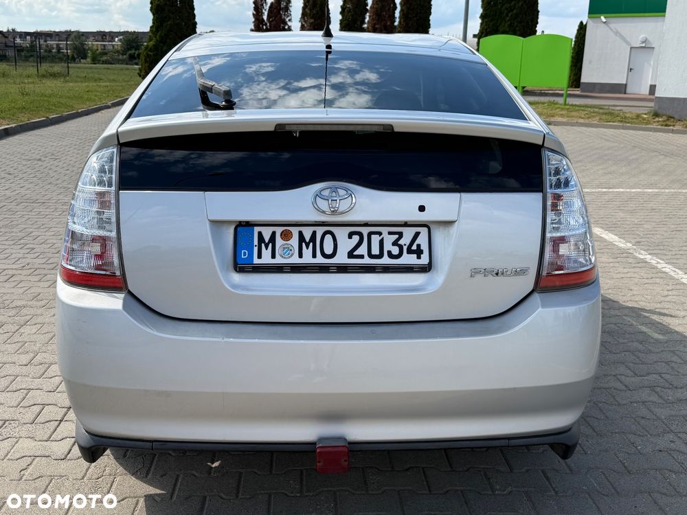Toyota Prius 1.5 VVT-i Prestige - 6
