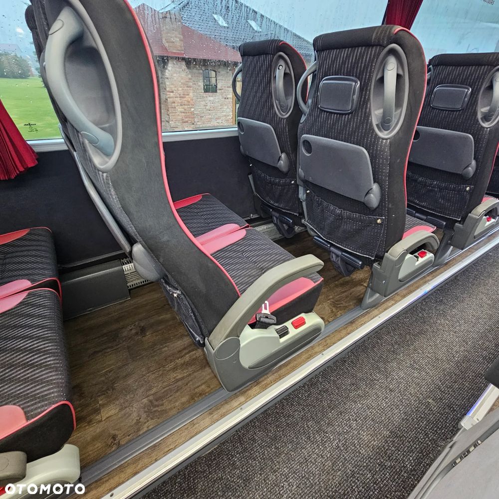 Van Hool TX11 Alicorn - 18