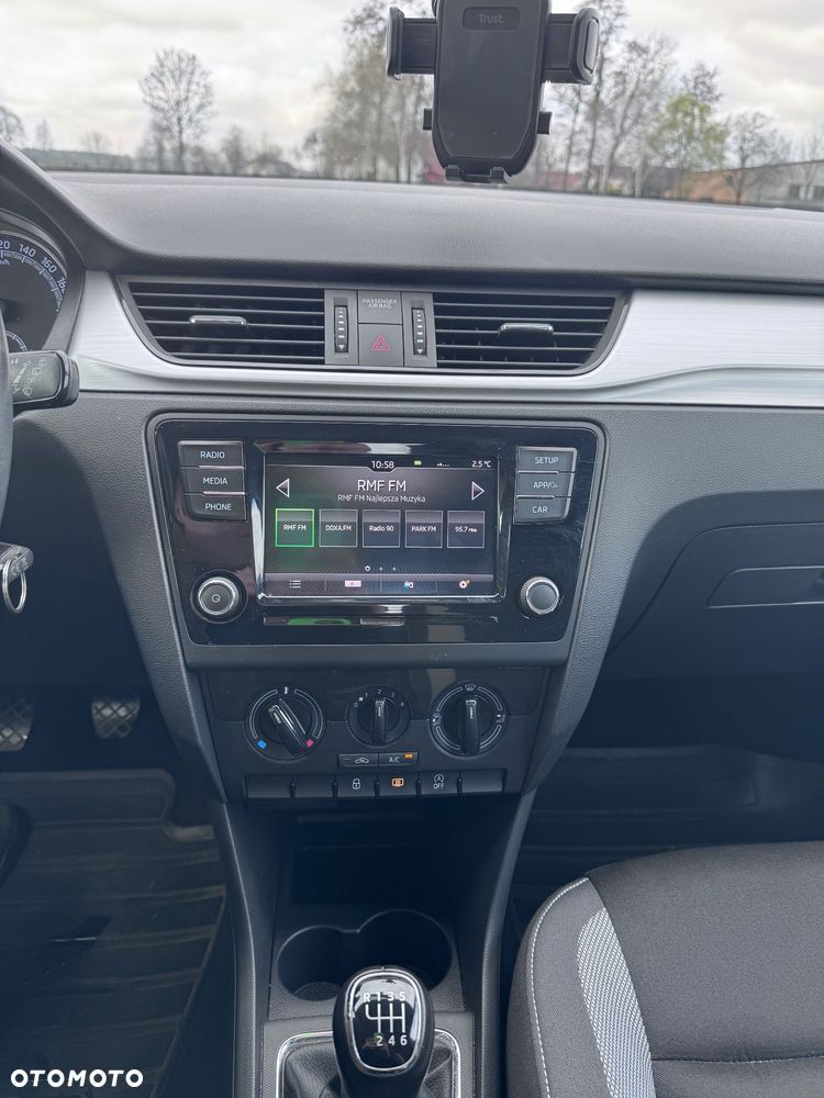 Skoda RAPID 1.0 TSI Ambition - 11