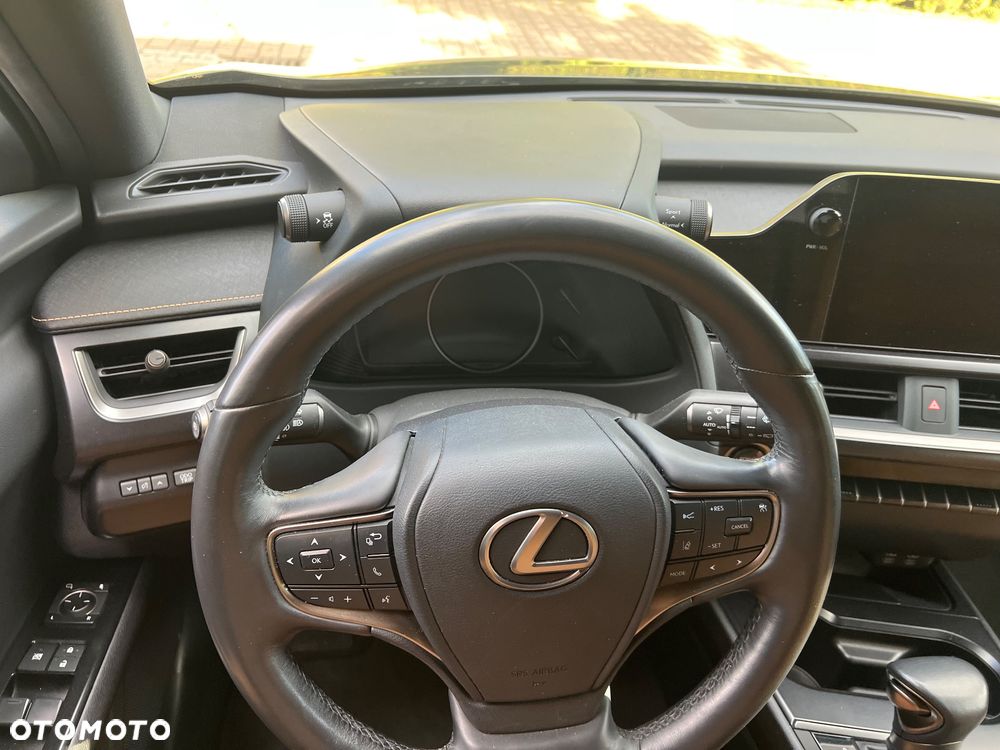 Lexus UX 250h GPF Business 2WD - 16