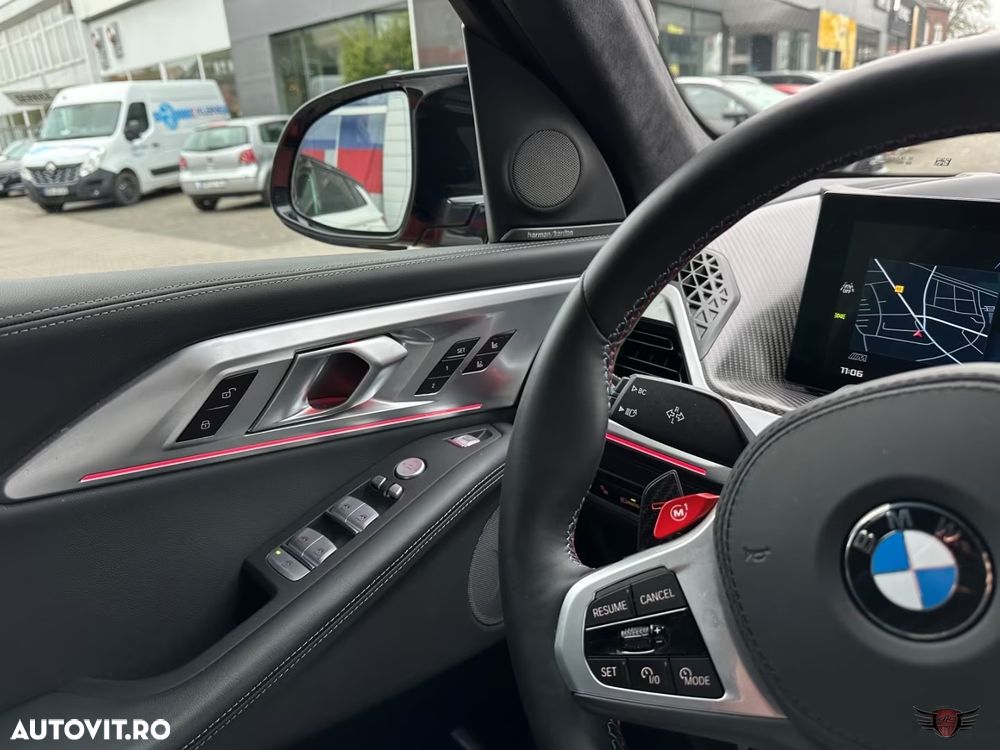 BMW XM 50e - 10