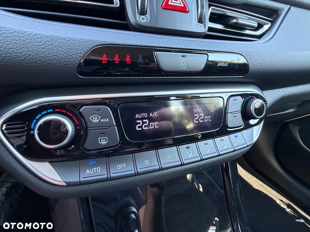 Hyundai i30 1.5 T-GDI 48V Smart Plus - 14
