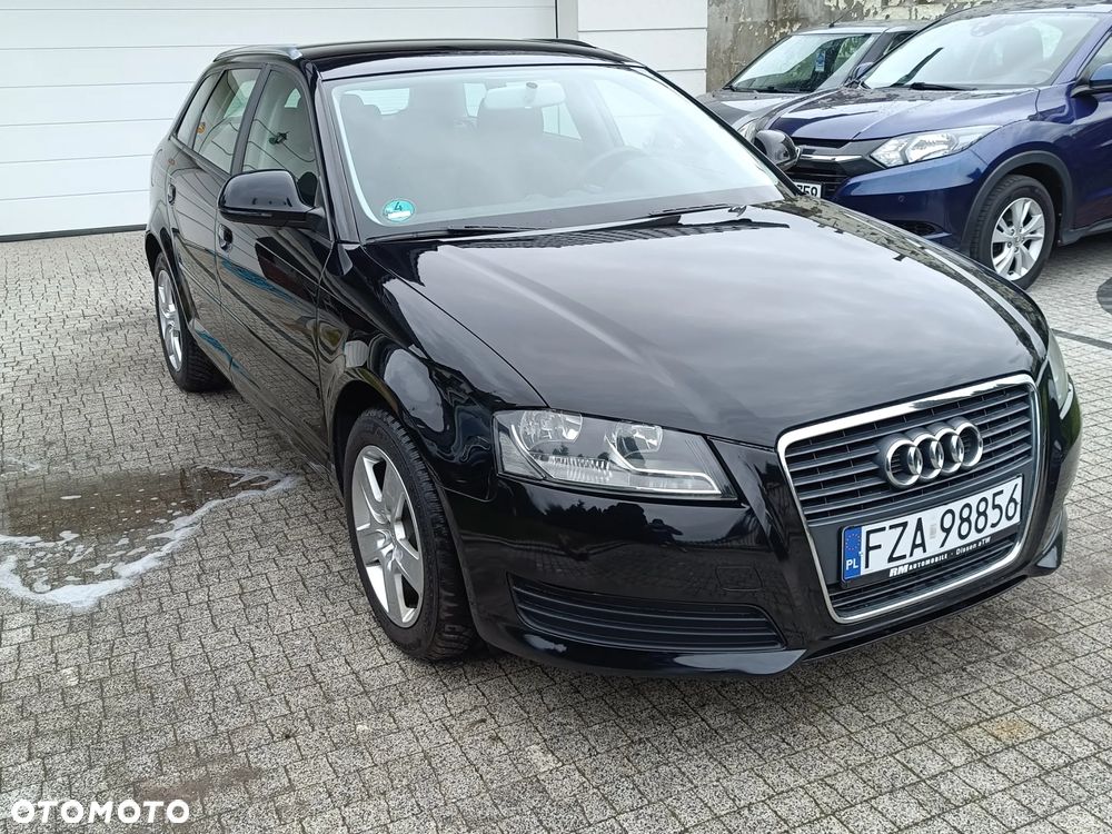 Audi A3 Sportback - 1