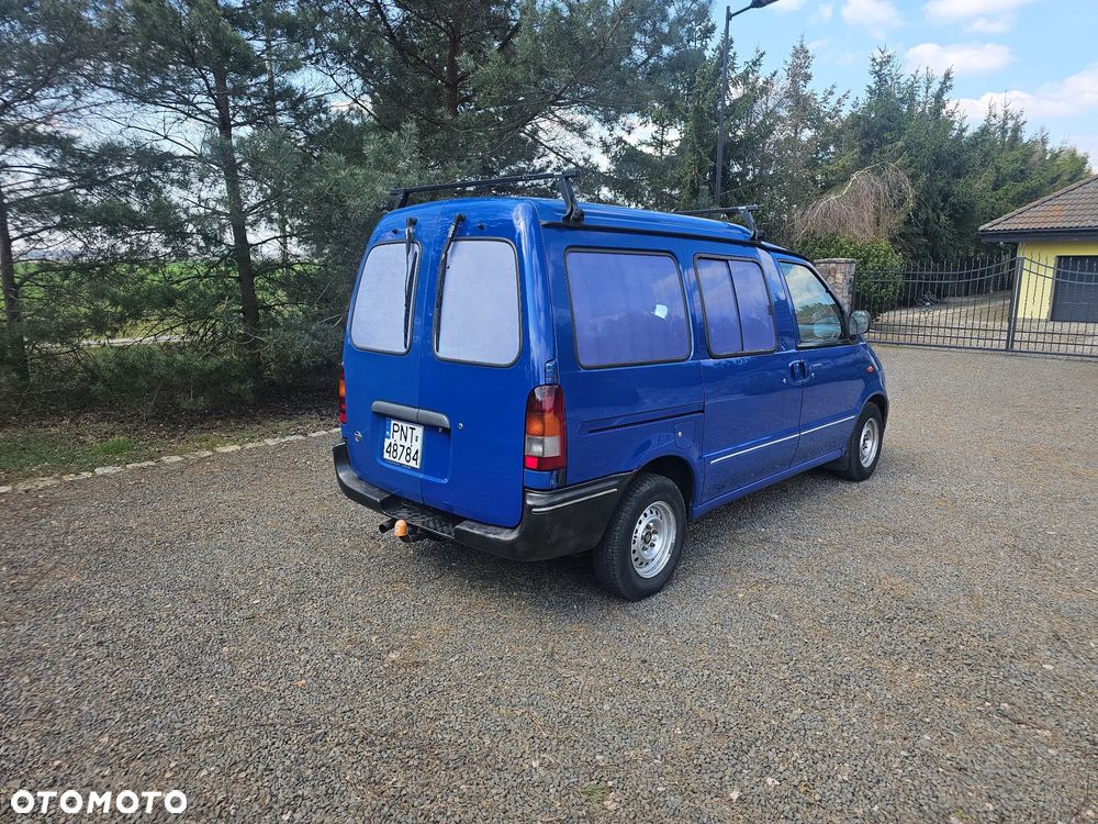 Nissan Vanette - 3