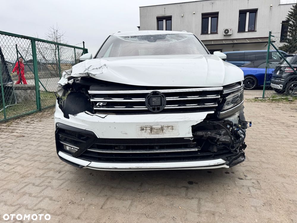 Volkswagen Tiguan 2.0 TSI 4Mot Perfectline R-Style DSG - 4