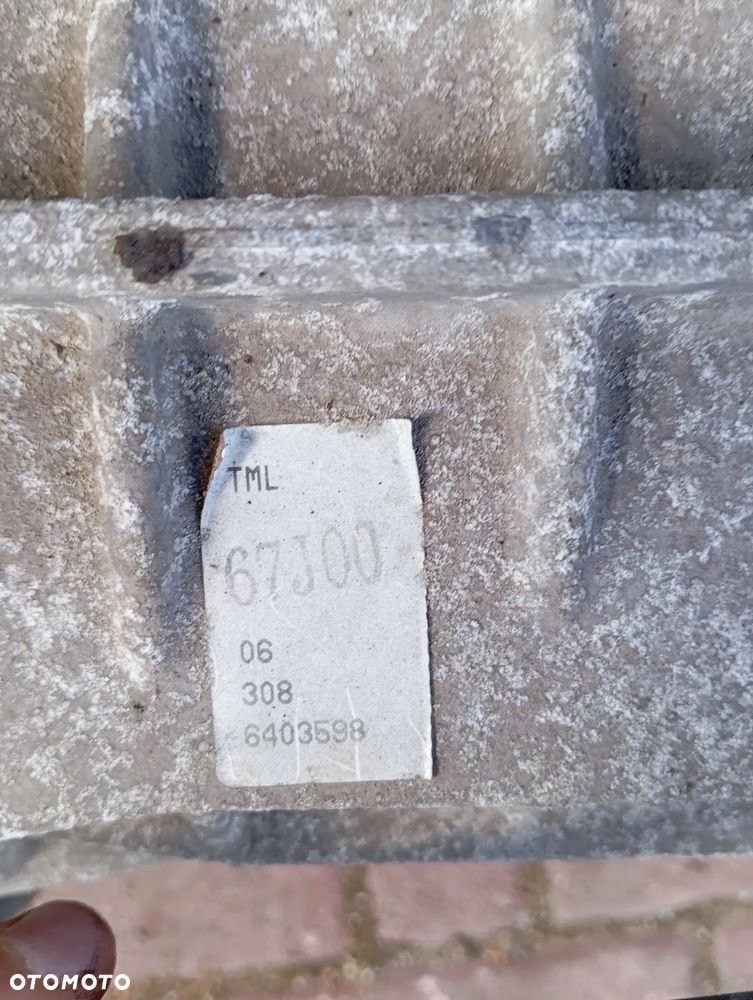 SUZUKI GRAND VITARA II 1.9DDIS SKRZYNIA BIEGÓW Z REDUKTOREM 67J00 - 6