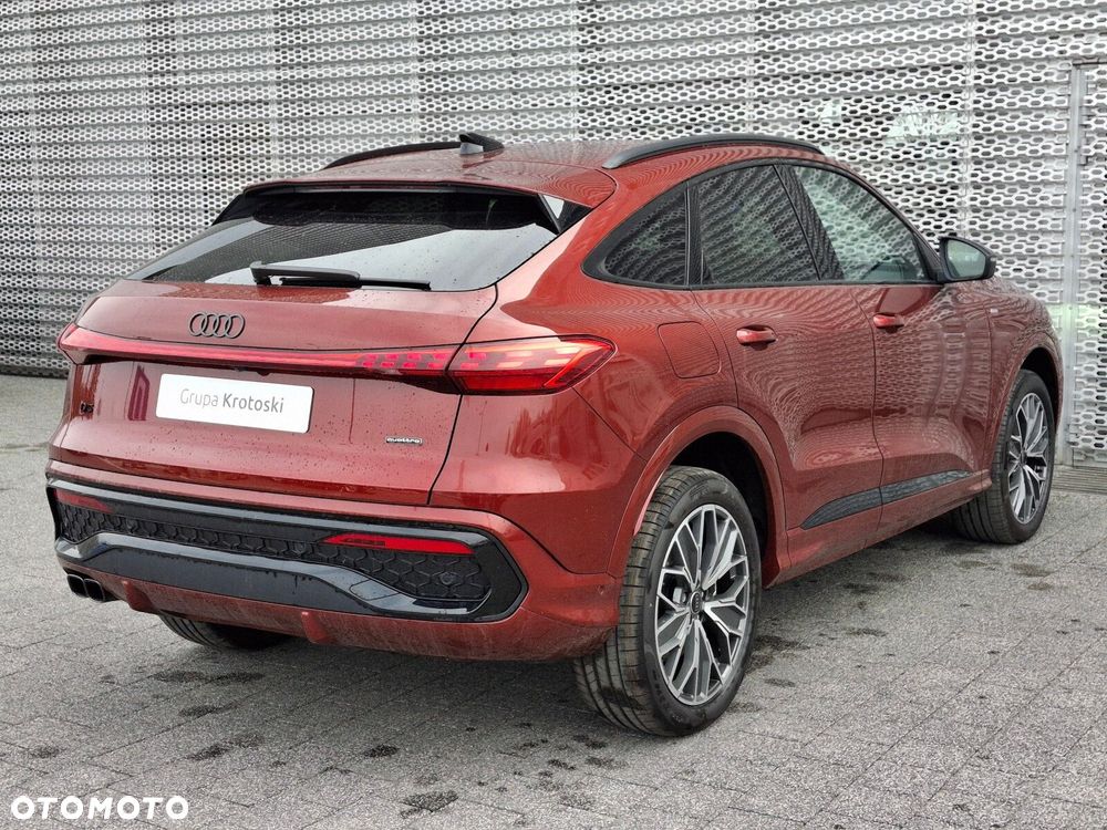 Audi Q5 Sportback - 8