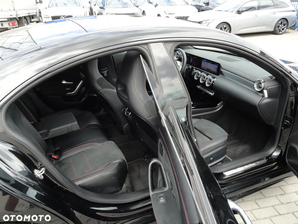 Mercedes-Benz CLA 200 7G-DCT Edition AMG Line - 10