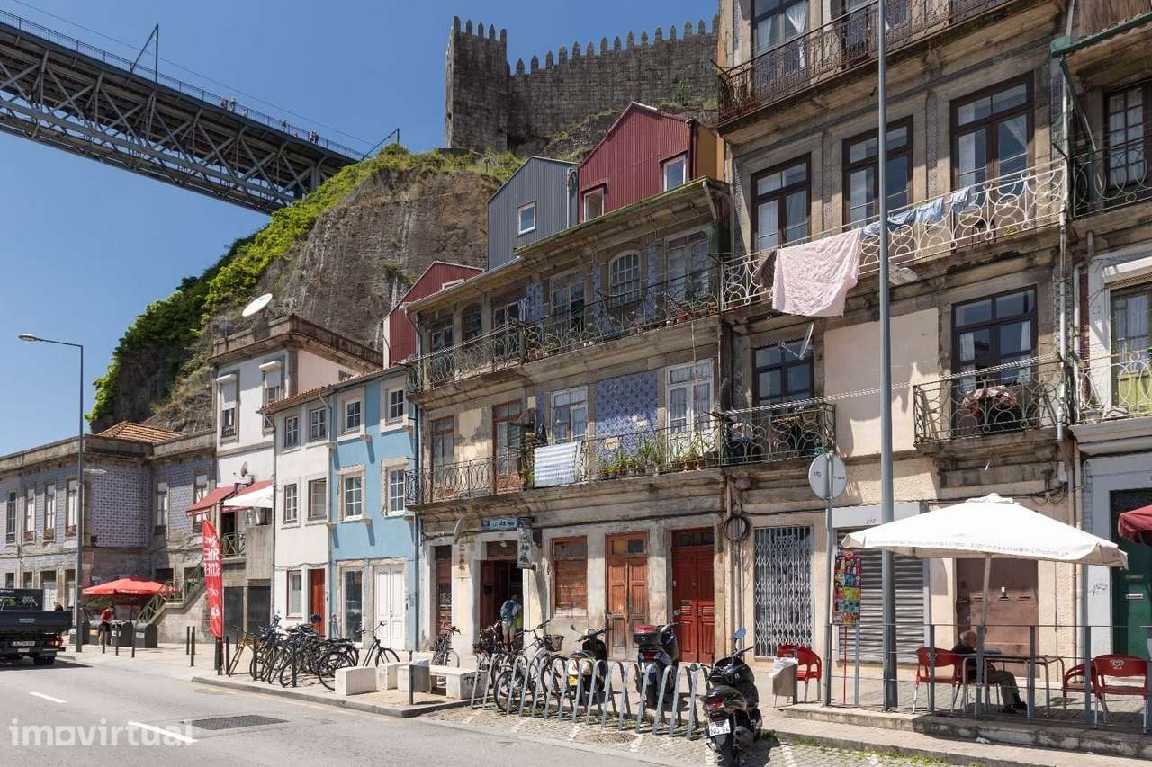 Prédio | Projeto Aprovado | Investimento | Vistas Rio | Ribeira - Grande imagem: 2/30