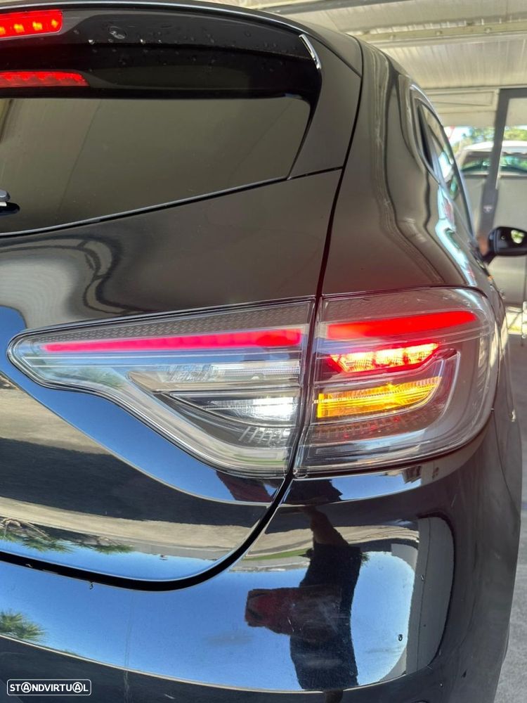 Renault Clio 1.0 TCe Techno - 37