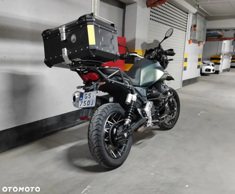 Moto Guzzi V85 - 7
