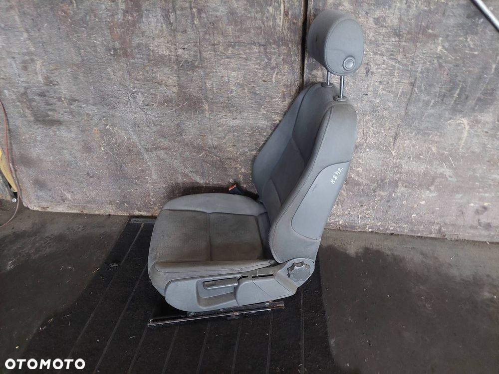 FOTEL LEWY PRZÓD KIEROWCY MAZDA 3 I BK HB 5D - 4