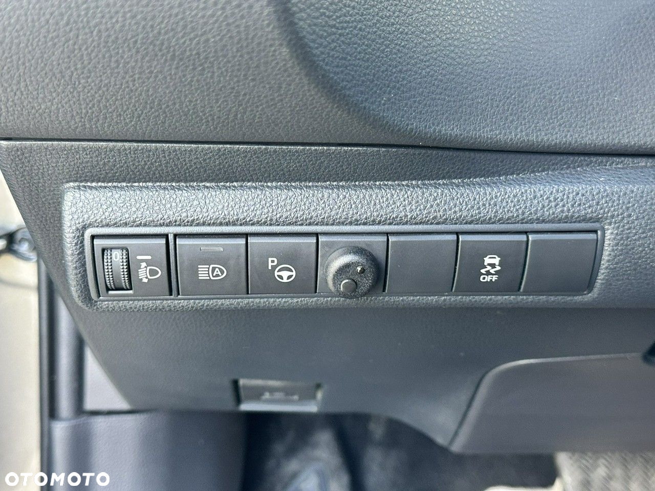 Toyota Corolla 1.8 Hybrid Comfort - 15