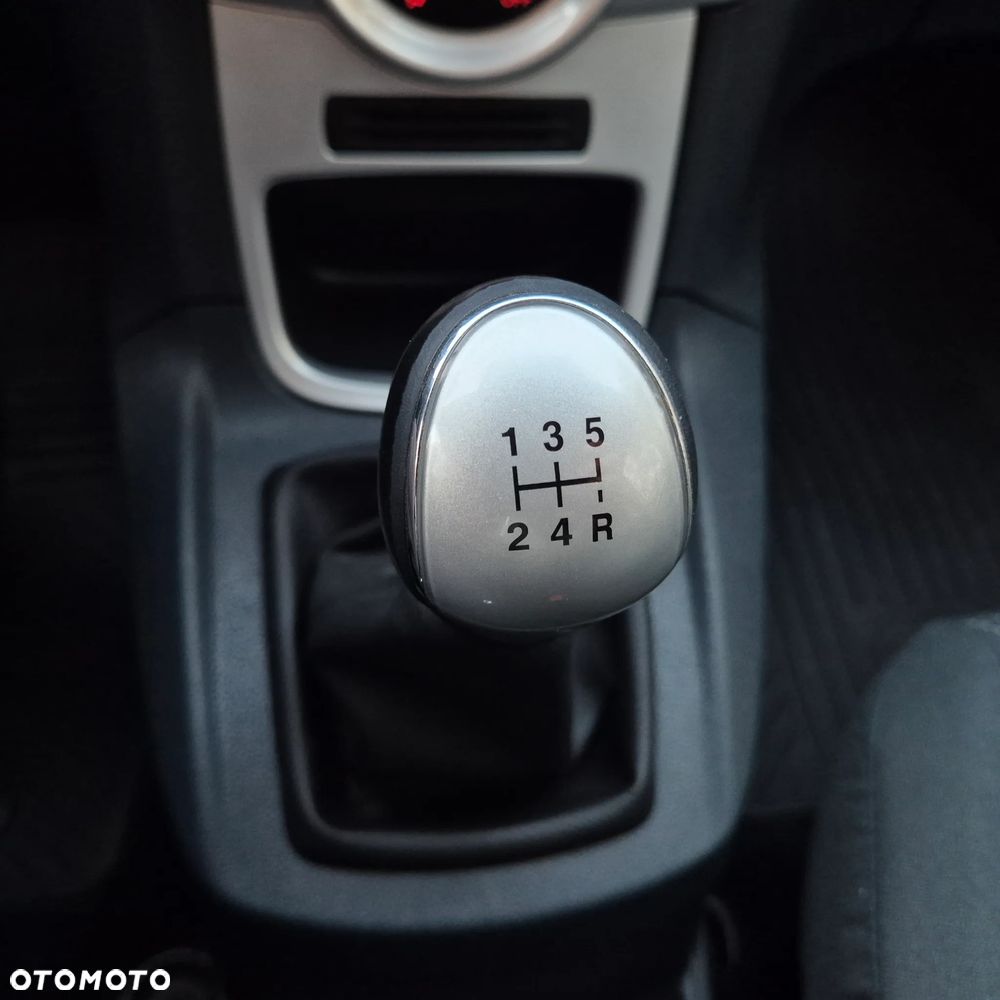 Ford Fiesta 1.4 Titanium - 15