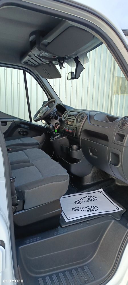 Renault Master - 18