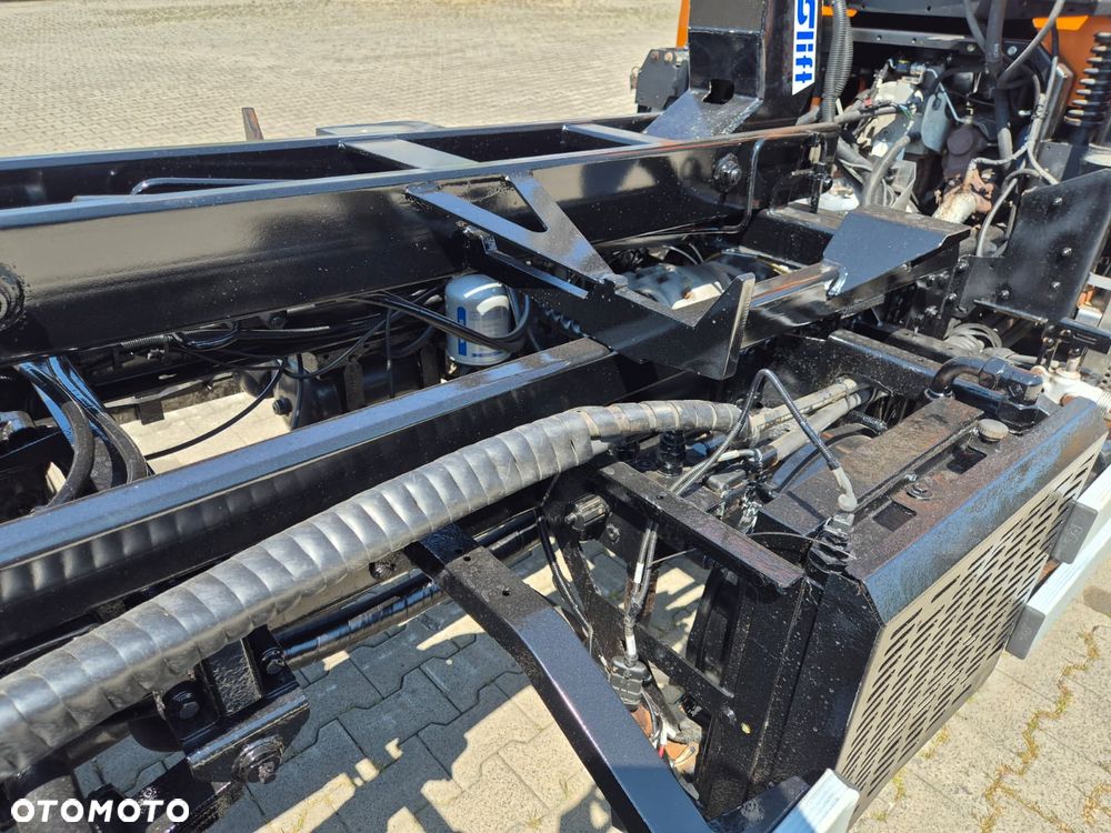 Inny AEBI MT740-S / 4X4 / POJAZD KOMUNALNY / PŁUG BUCHER / SOLARKA / PIASKARKA / HAKOWIEC / POJAZD SPECJALNY / SERWISOWANY / BEZWYPADKOWY / ODŚNIEŻANIE DRÓG / EURO 6 - 20