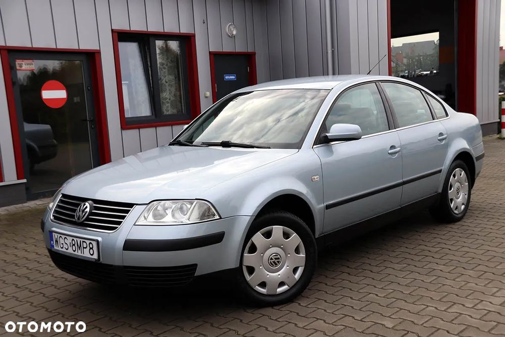 Volkswagen Passat 1.9 TDI Comfortline - 12