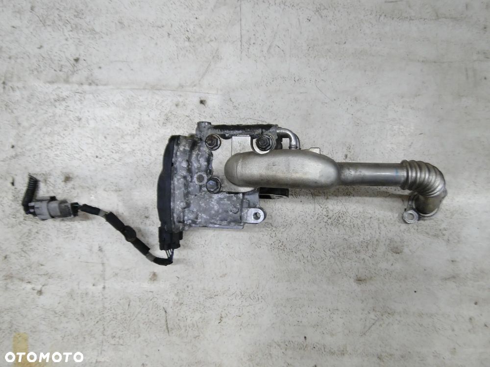 TOYOTA RAV4 III LIFT ZAWÓR EGR 2.2 D-CAT - 4