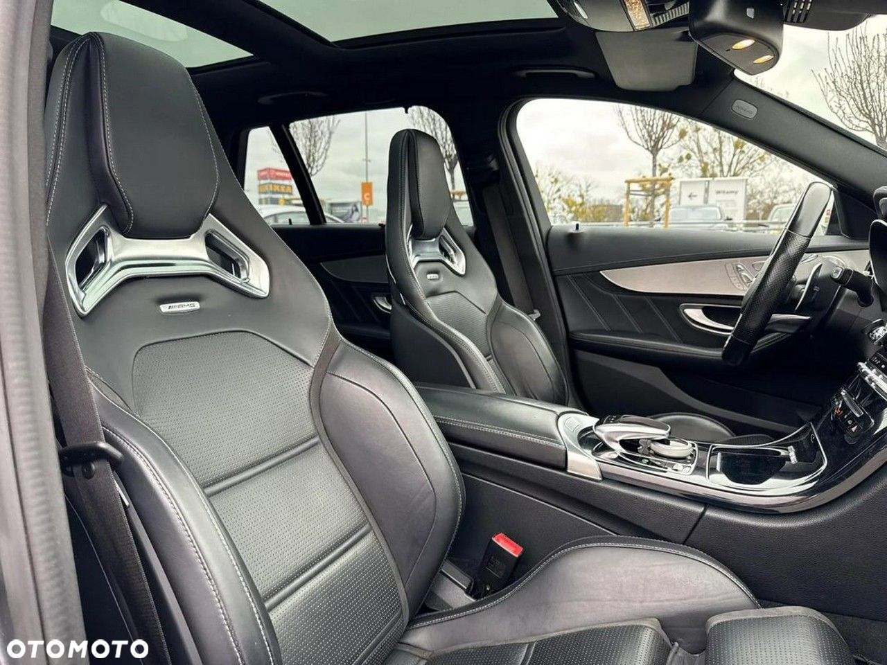 Mercedes-Benz Klasa C AMG 63 T AMG Speedshift 7G-MCT - 13