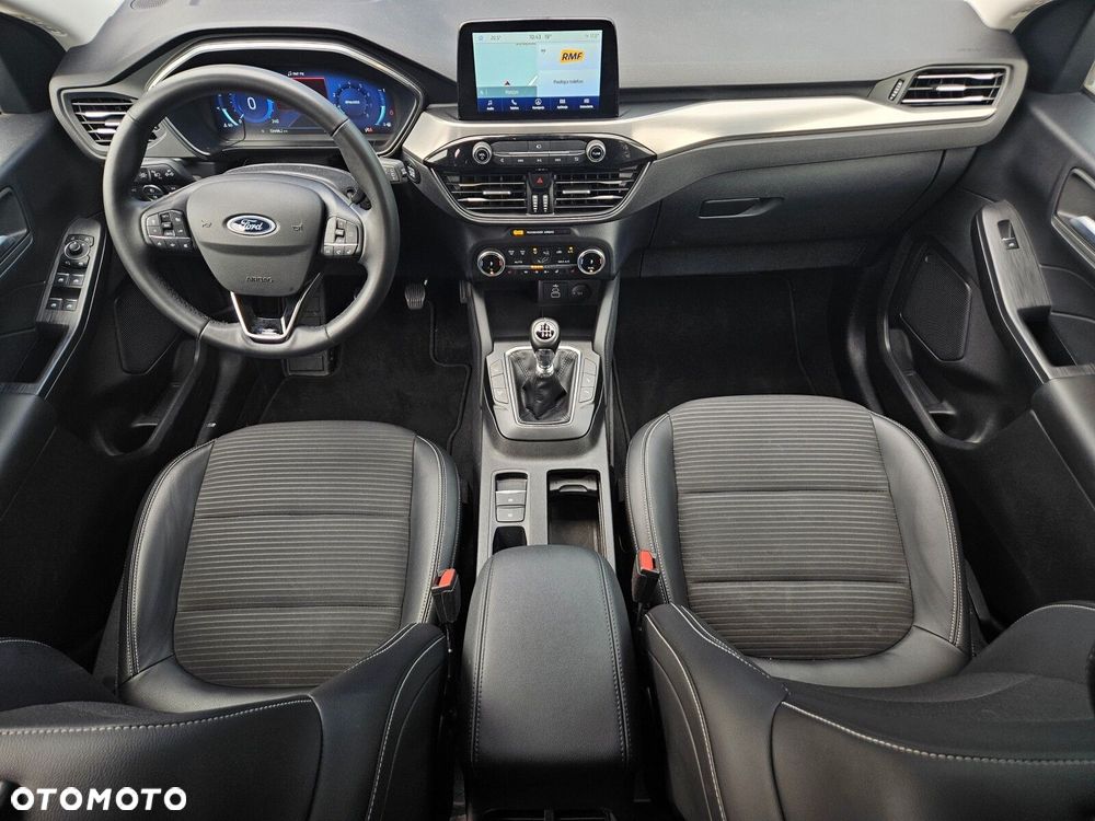 Ford Kuga - 10