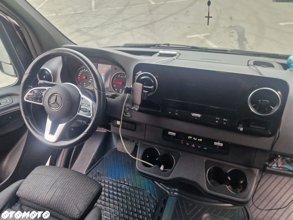 Mercedes-Benz sprinter - 11