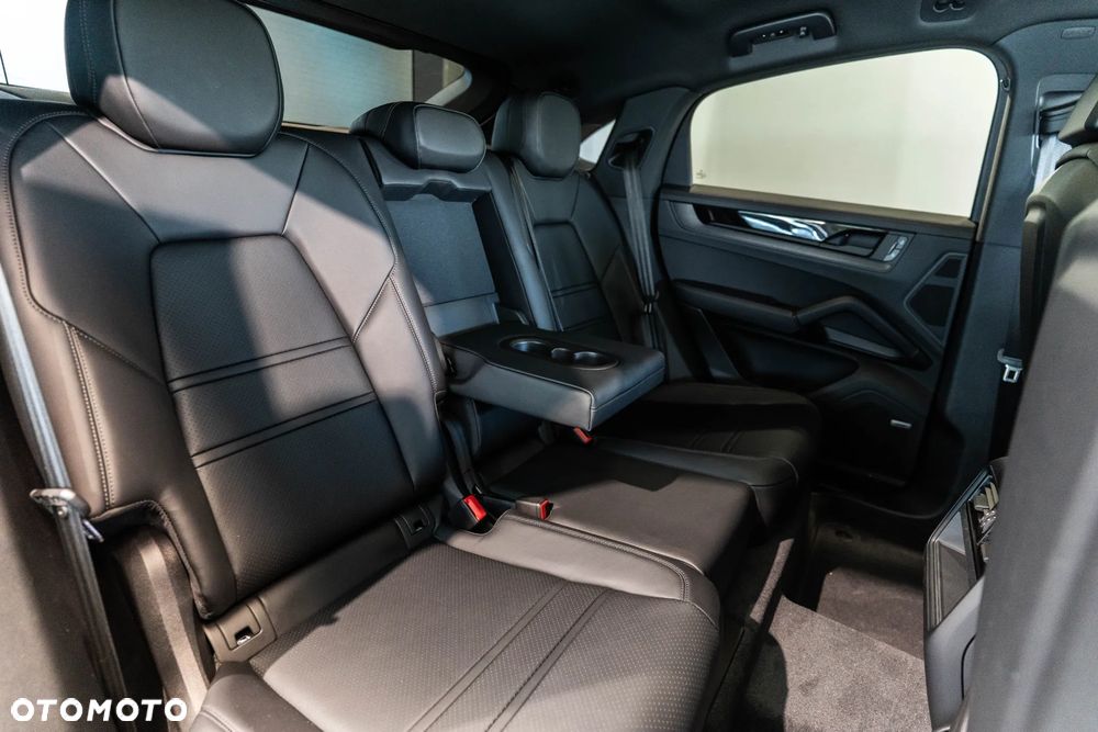 Porsche Cayenne Black Edition - 14