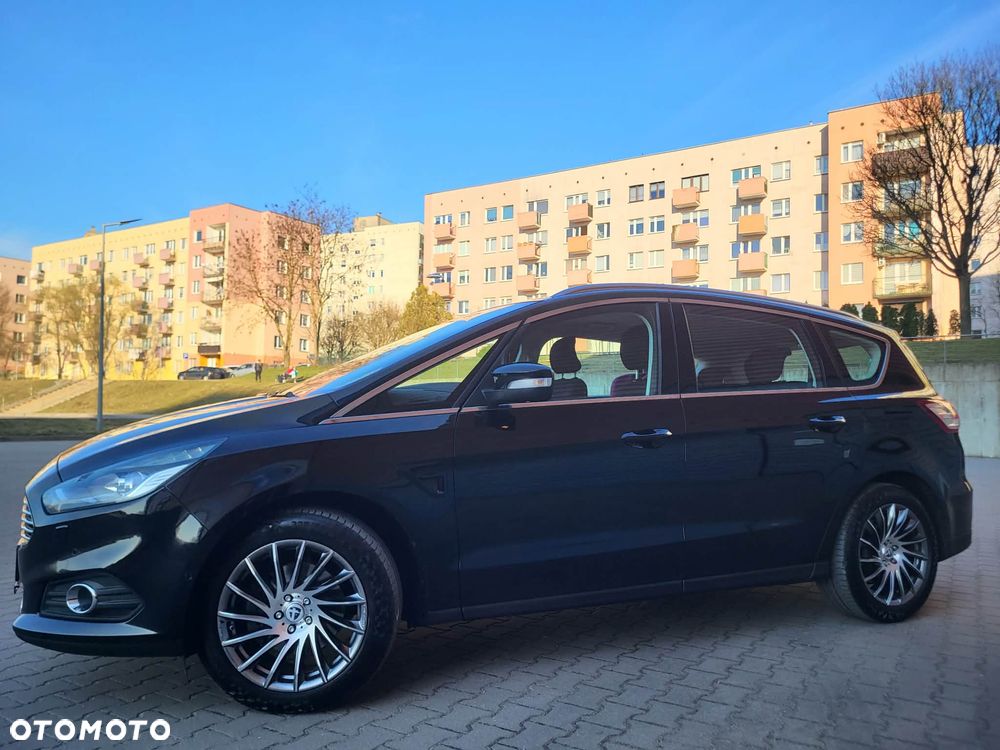 Ford S-Max 2.0 TDCi Titanium PowerShift - 15