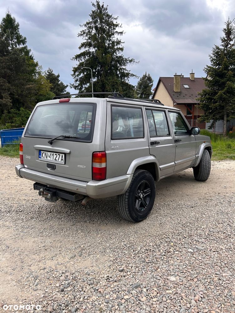 Jeep Cherokee 4.0 - 5