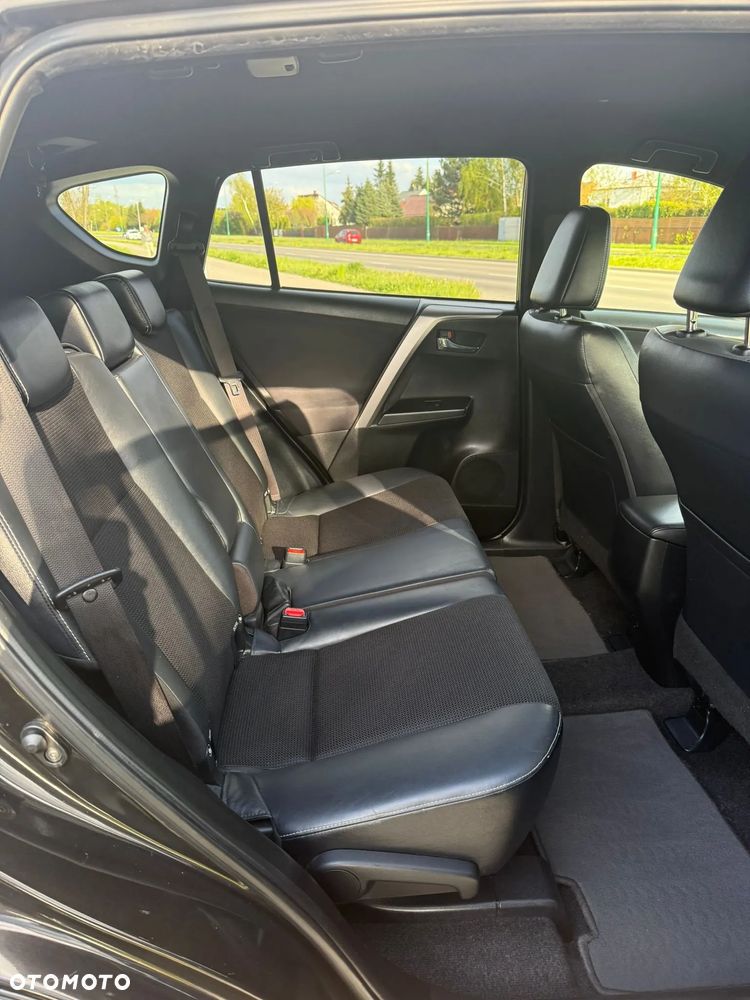 Toyota RAV4 2.0 D-4D 4x2 Start-Stop Executive - 12